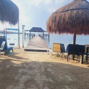 https://hotel-machos-mahahual.quintano-roohotels.com